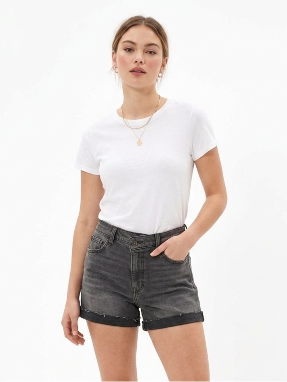 American Eagle Highest Rise Mom Shorts in Faded Black Size 8
